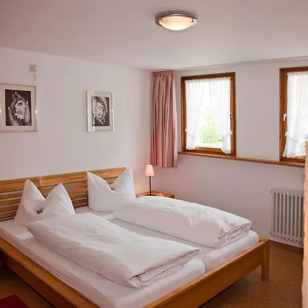 Pension Baarblick 3*