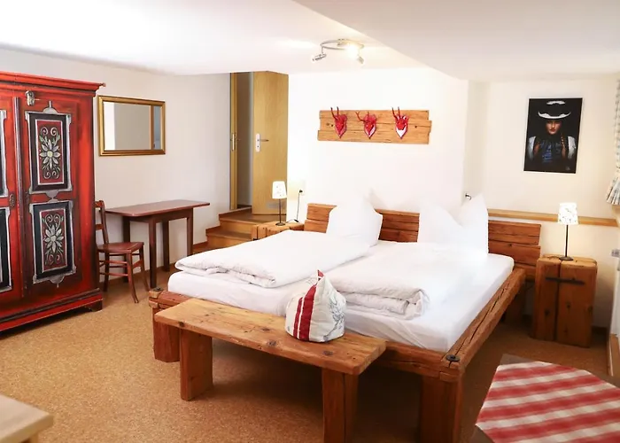 Pension Baarblick בית הארחה דונאו-אשינגן