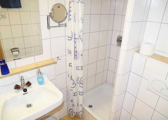 Pension Baarblick בית הארחה 3*