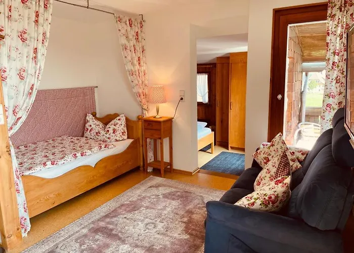 Pension Baarblick בית הארחה 3*